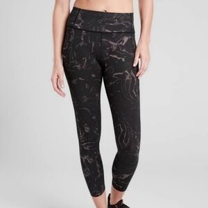 Athleta‎ Women's Velocity Stash Pocket Black Marble 7/8 Tights Athletic Leggings